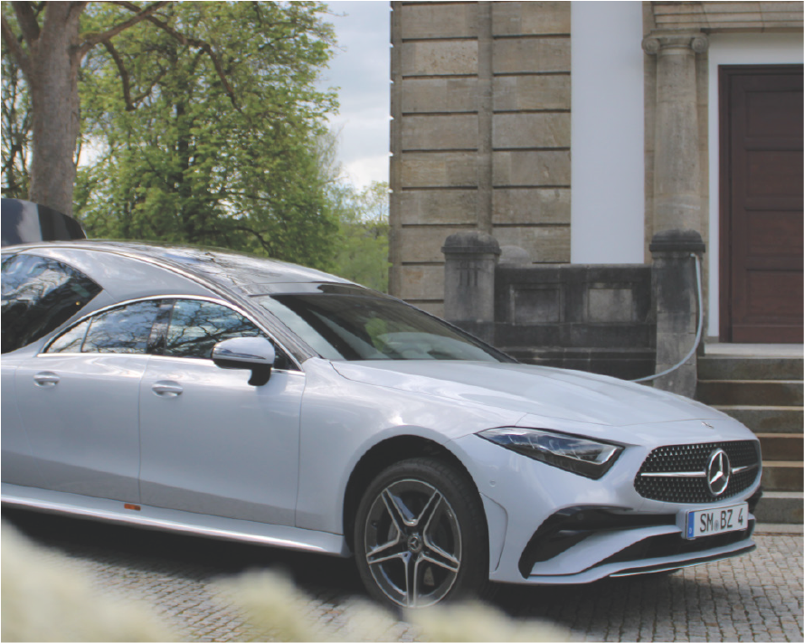 Zehner Bestattungen Leichenwagen Bestattung