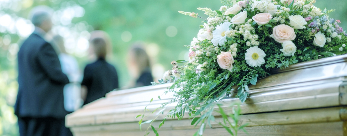 Erdbestattung Zehner Bestattungen Meiningen